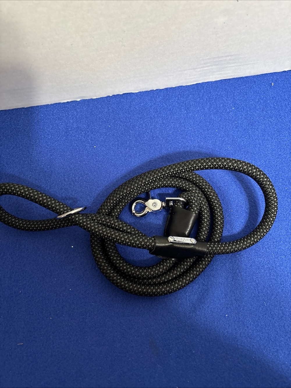 Zippy Paws Climbers leash.